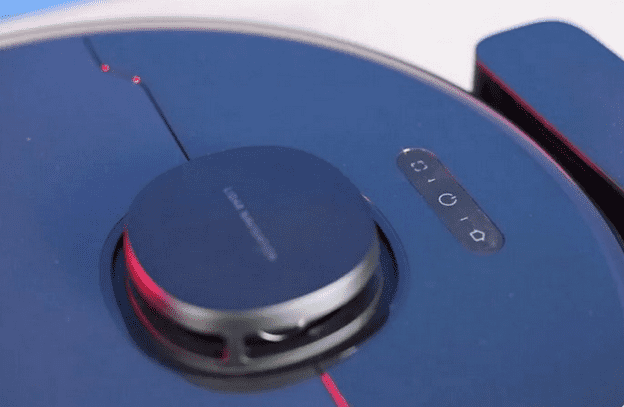 Управляющие кнопки на корпусе робота-пылесоса Xiaomi Dreame L10 Pro Robot Vacuum